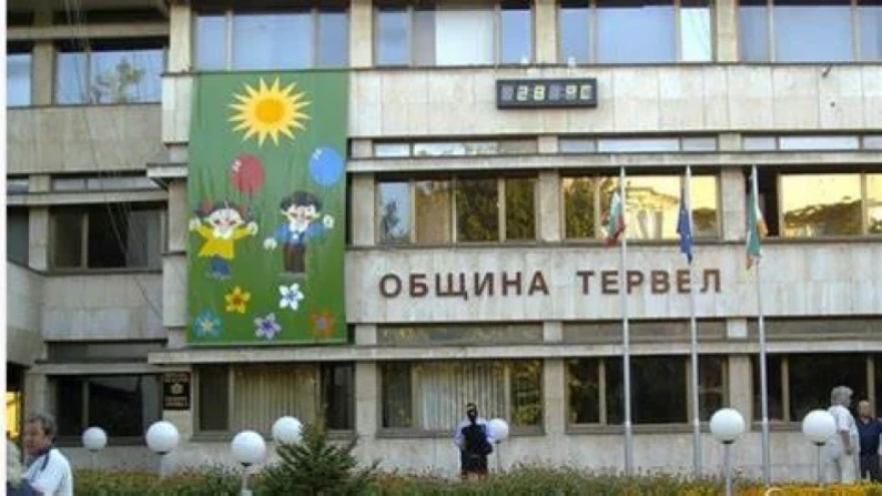 Община Тервел обяви два дни на траур заради загиналите в катастрофа младежи
