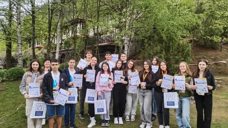 Яворовци бяха част от IX Национално състезание по чужди езици, речеви и комуникативни умения „Аз мога – тук и сега“