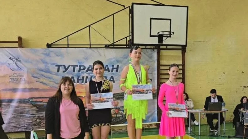 Второ и трето място за Силистренки на фестивал по спортни танци