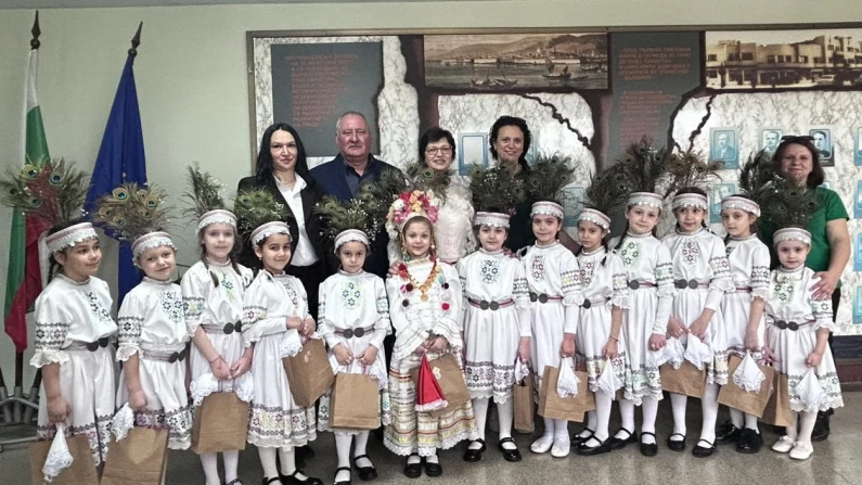 Лазарки пяха песни  в Община Силистра