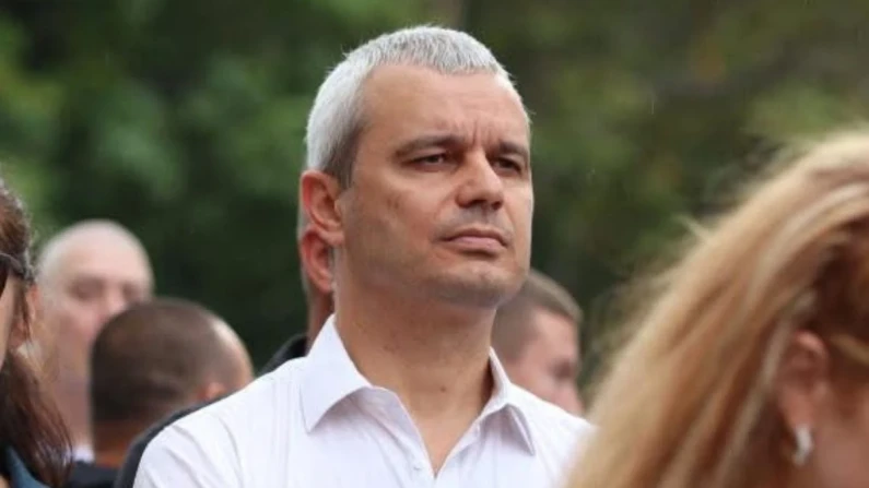 Парламентът спи, а “Възраждане” активно  работят сред народа