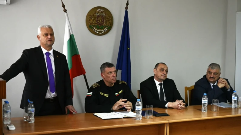 Министър Емил Дечев в Силистра: Основен приоритет е организирането на  честни и демократични избори